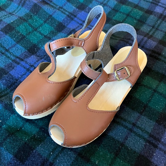 Nicora Vegan T-strap clogs 🌱 Sz 37 SOLD OUT - Picture 3 of 6